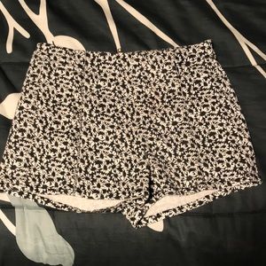Hot Shorts - Floral print